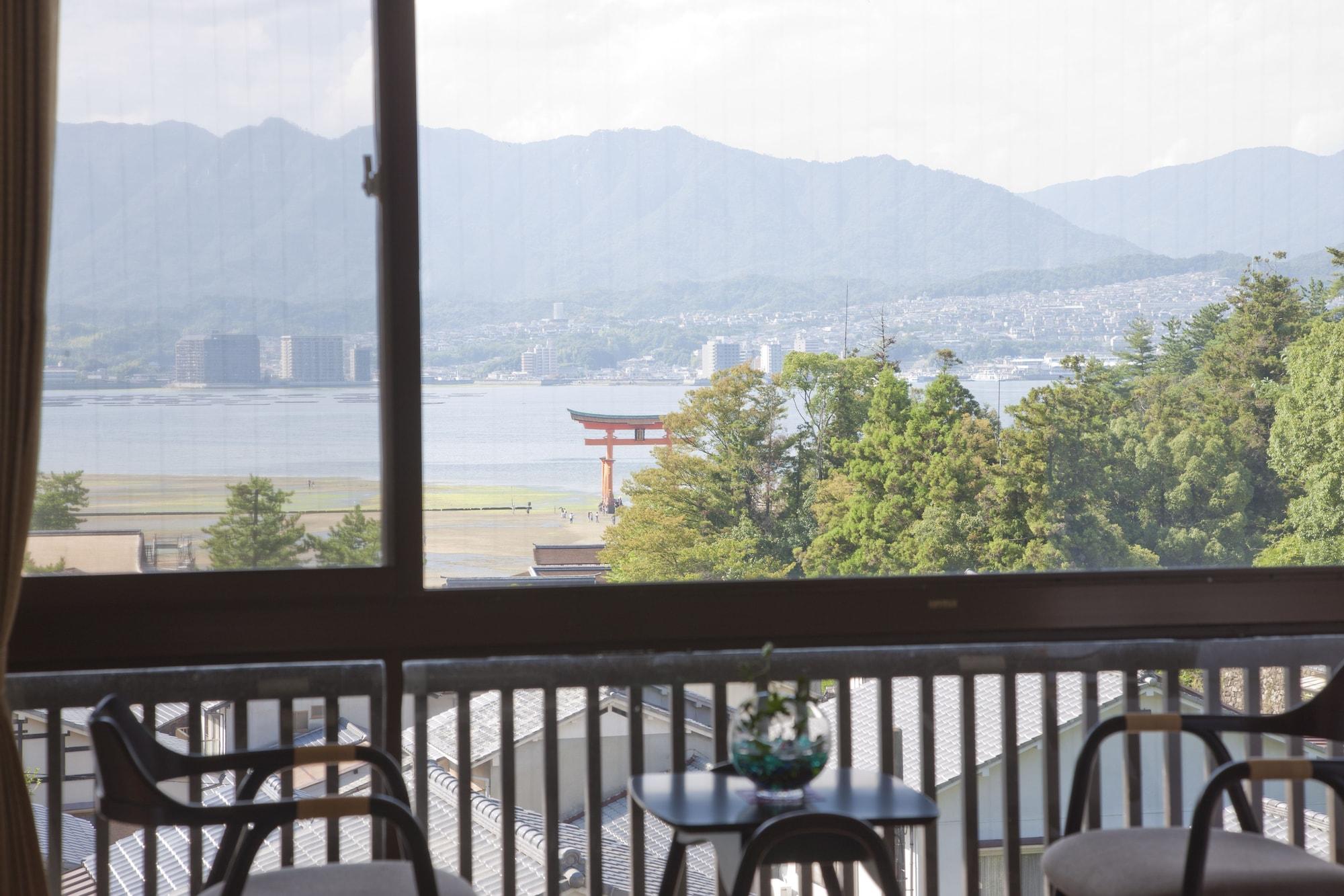 Kikunoya Hotel Hatsukaichi Eksteriør billede